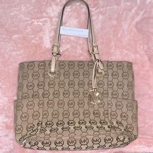 Used large Micheal Kors bag!